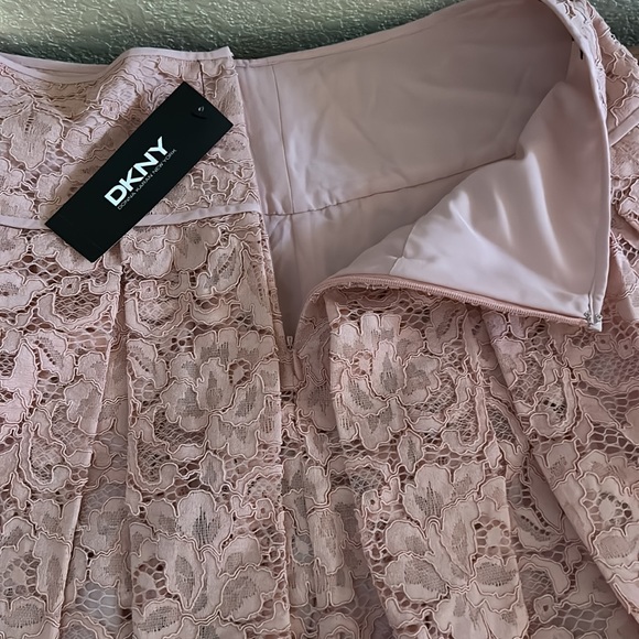 DKNY Pink Skirt size 8 NWT - Picture 4 of 5